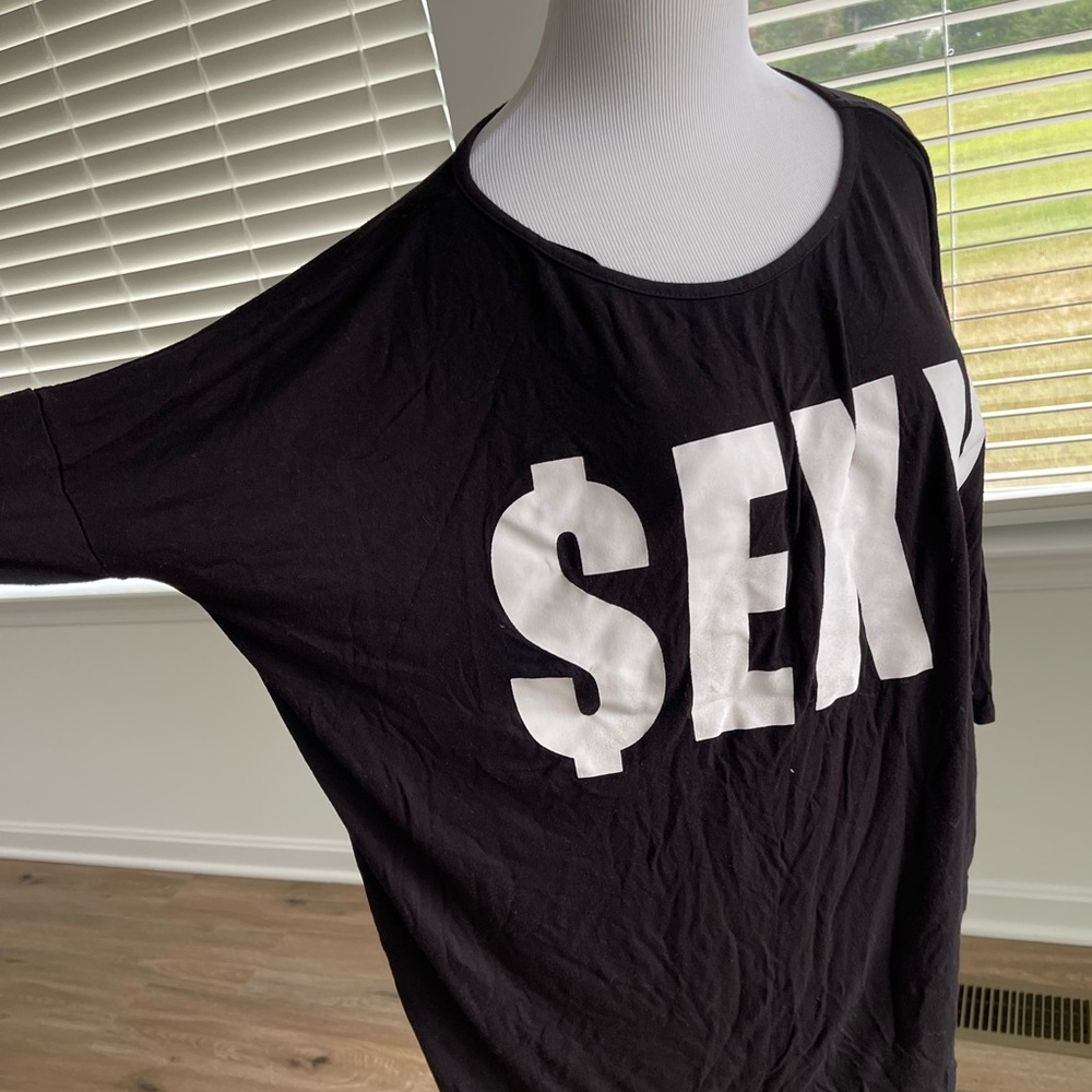 Forever 21 Tshirt